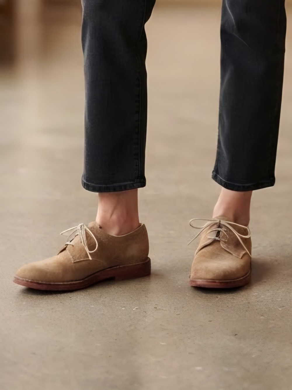 Roots Vintage  Women's Beige Lace-Up Suede Shoes Size 6.5